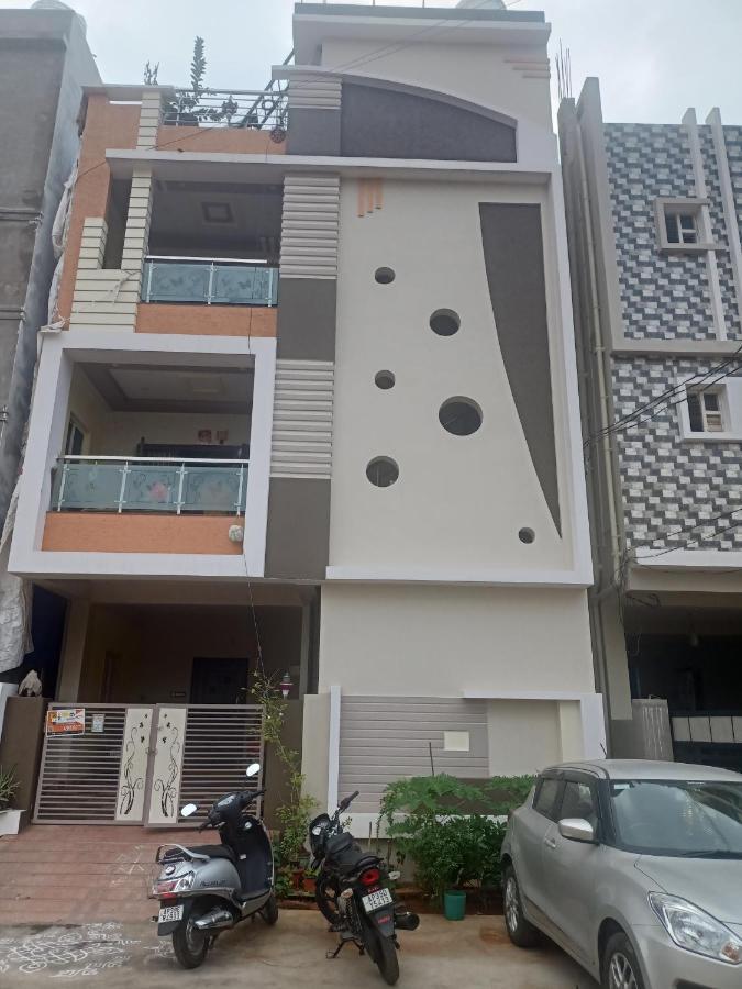 Sri Govinda Nilayam Home Stay 1 Visakhapatnam Exterior photo