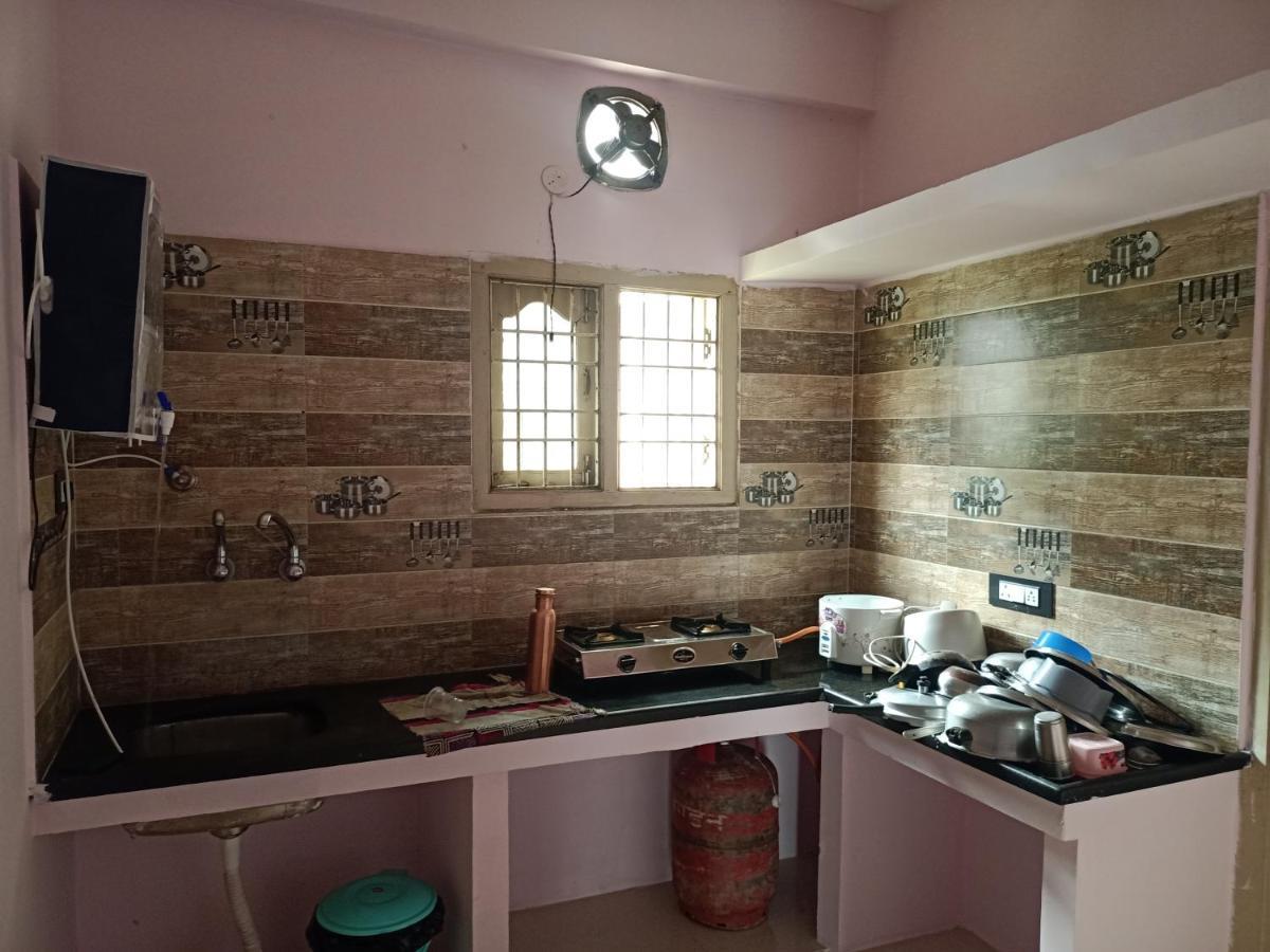Sri Govinda Nilayam Home Stay 1 Visakhapatnam Exterior photo